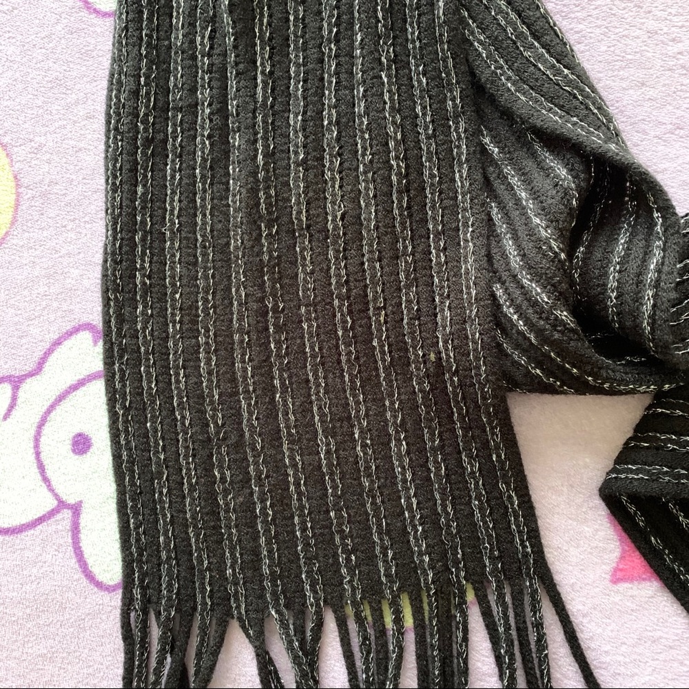 Scarf - Picture 2 of 3